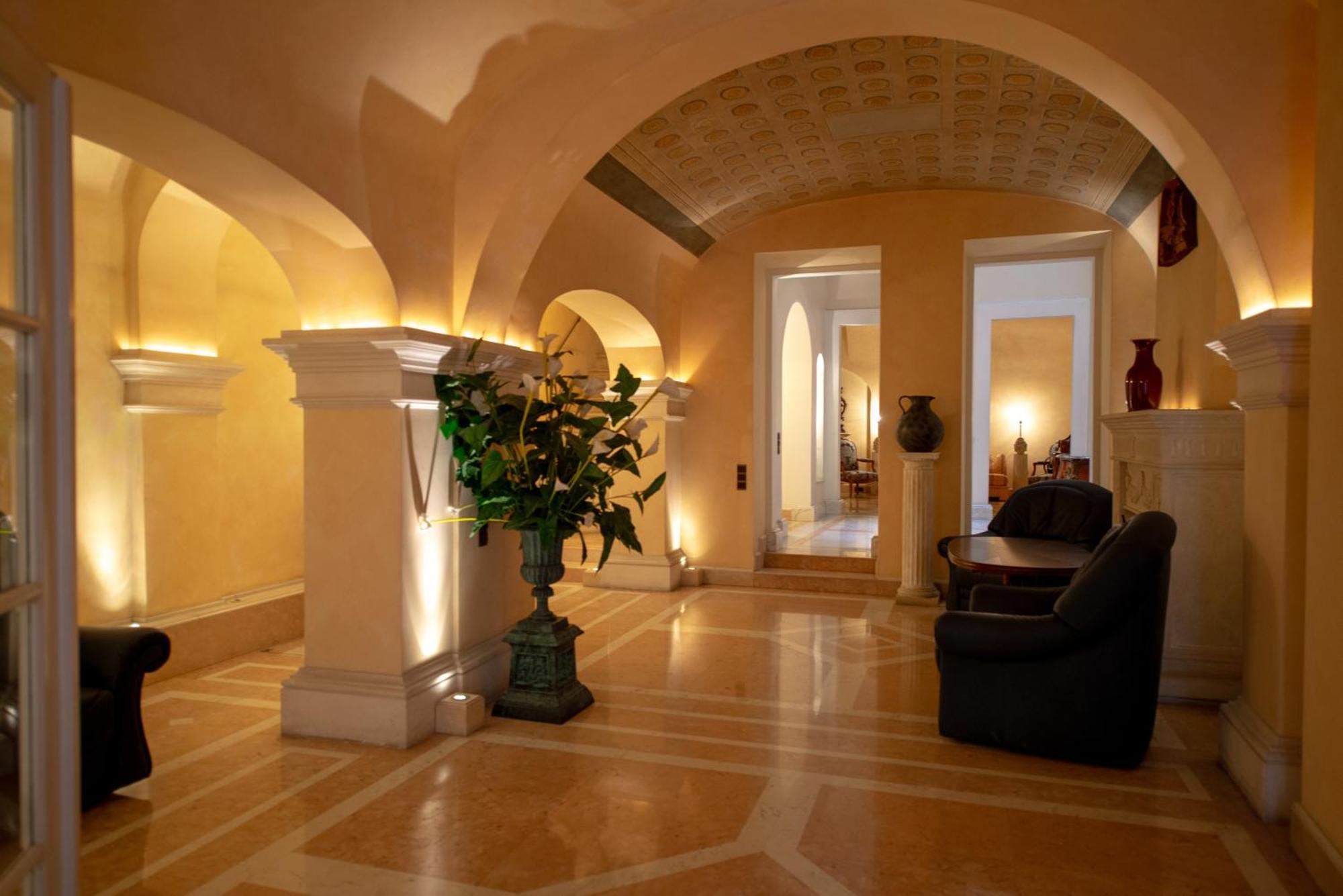 Zum Blauen Karpfen Apartment Vienna Luaran gambar