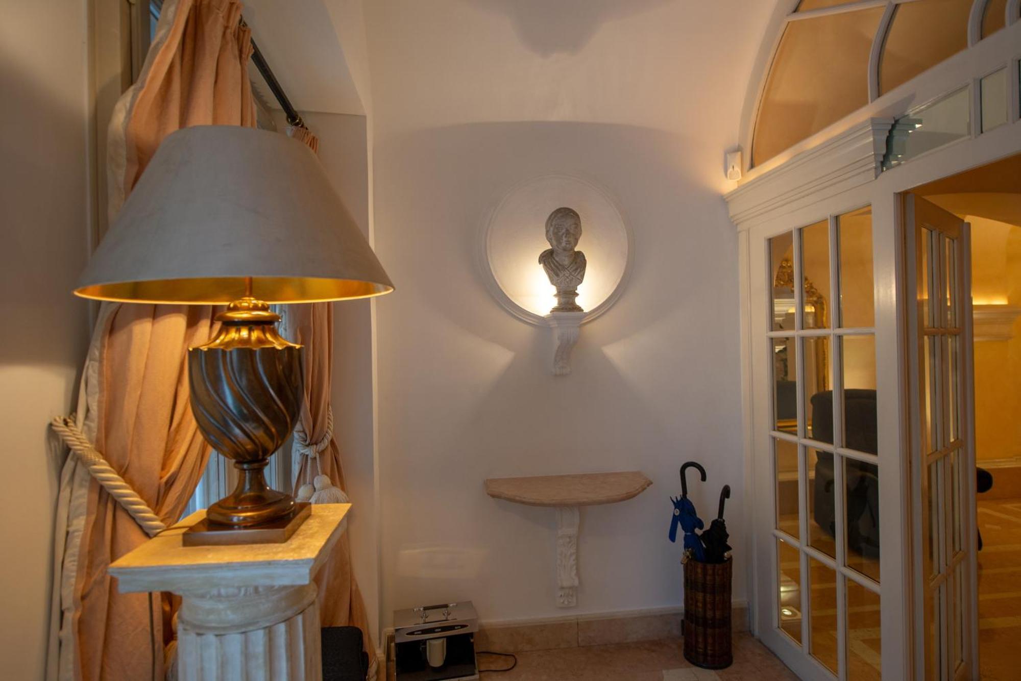 Zum Blauen Karpfen Apartment Vienna Luaran gambar