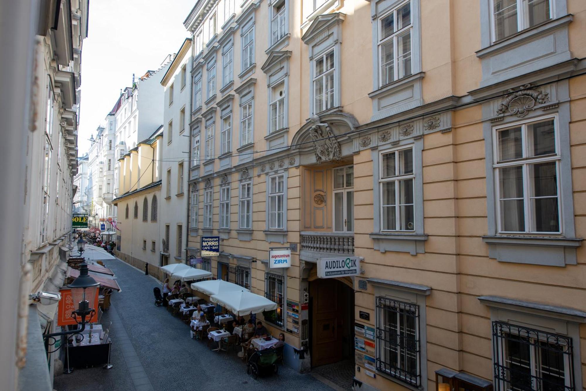 Zum Blauen Karpfen Apartment Vienna Luaran gambar